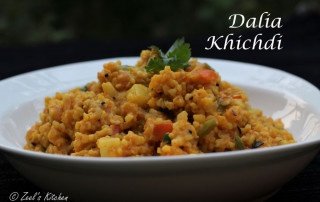 Dalia Khichdi | Dalia Moong Dal Khichdi | Broken Wheat Khichdi Recipe